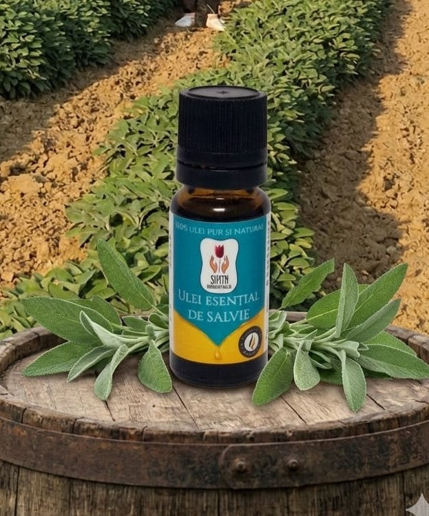 Ulei Esențial de Salvie Oficinală - 10ml. Lasă natura să-ți mângâie simțurile și să-ți umple casa cu armonie. Pentru suflet. Pentru liniște. Pentru tine.